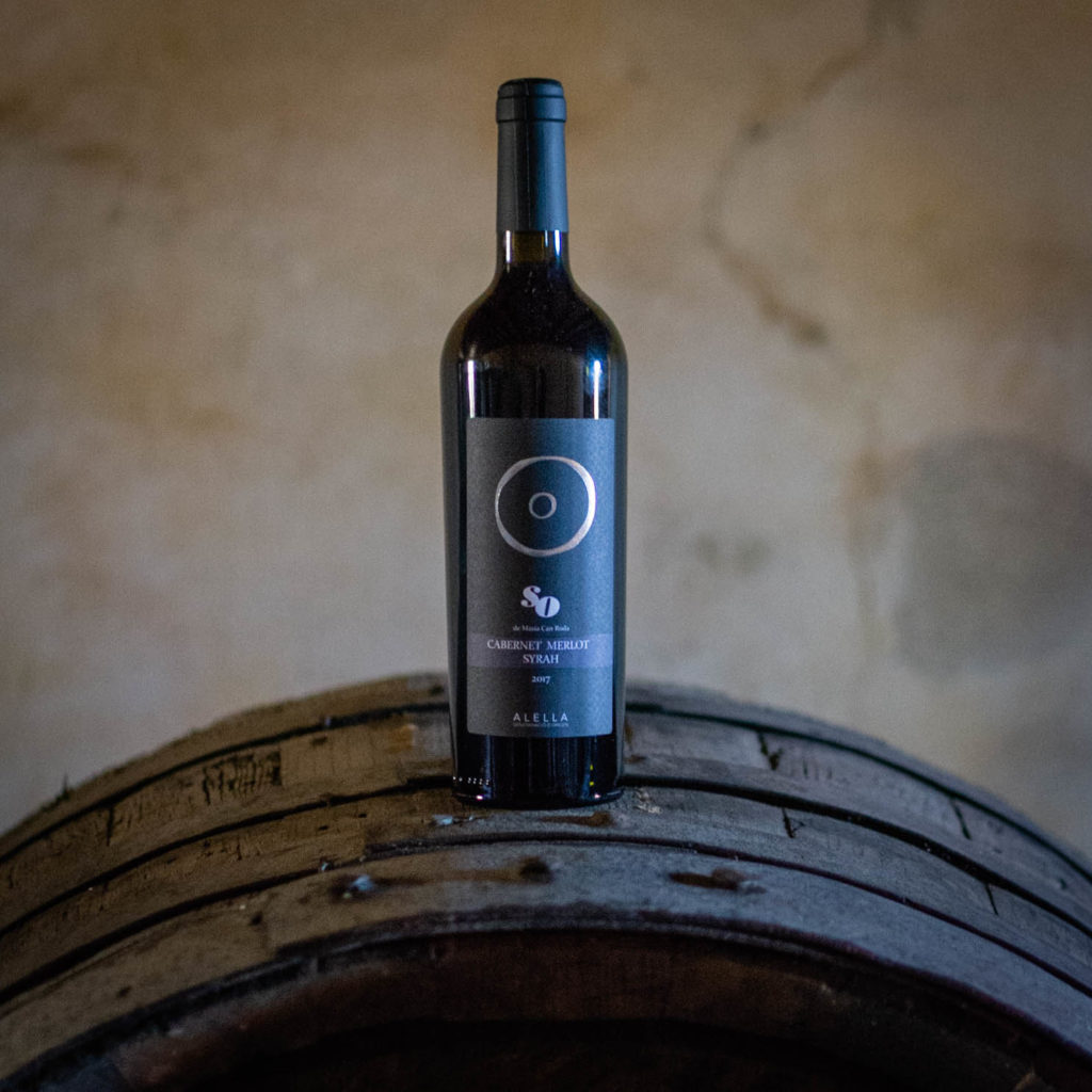 vi negre merlot cabernet criança so de masia can roda do alella tasta
